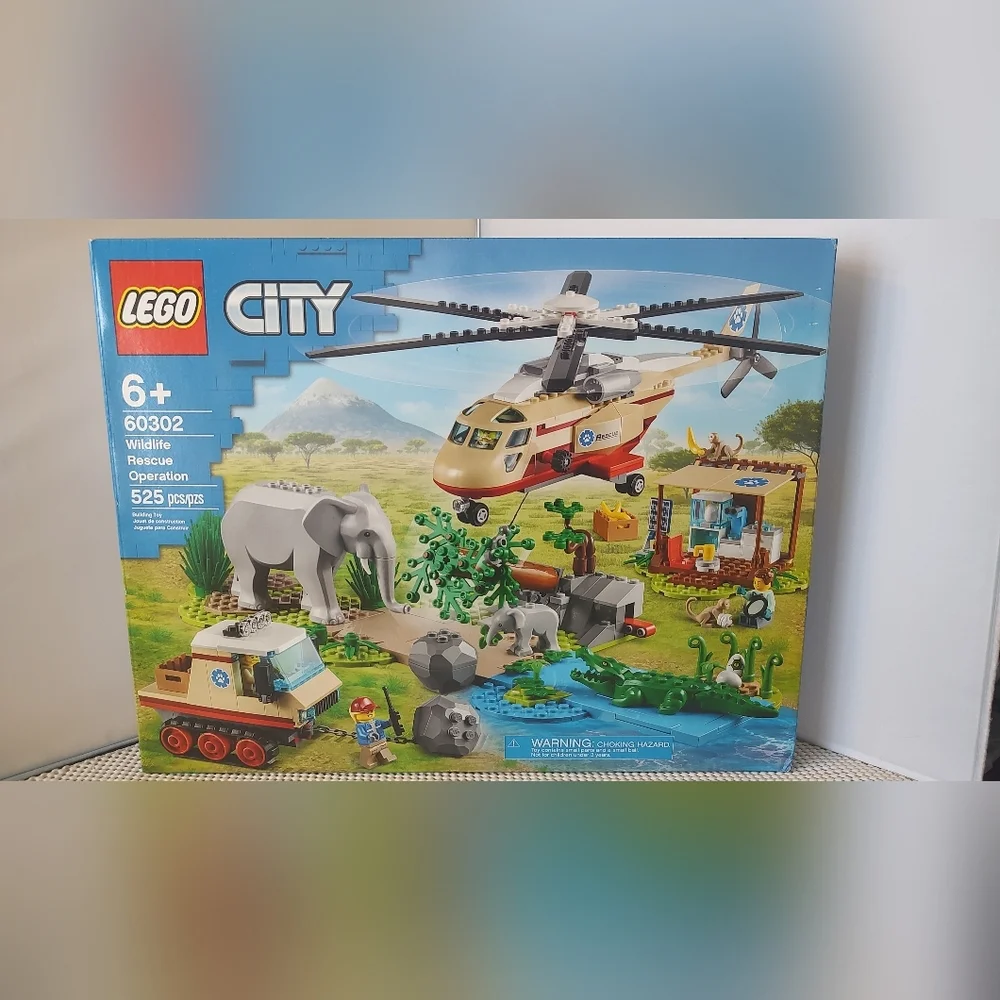 Lego City 60302 Wildlife Rescue Operation Building Set NWT